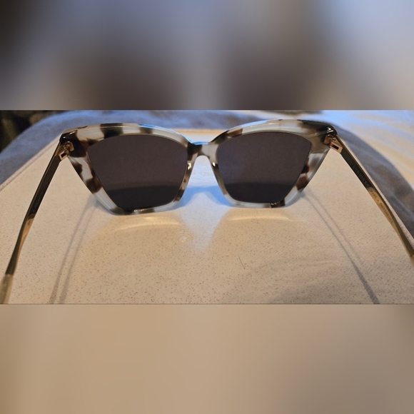 NWT | Diff Eyewear | Becky II | Tortoise Shell Polarized Cat-Eye Sunglasses - Picture 9 of 15